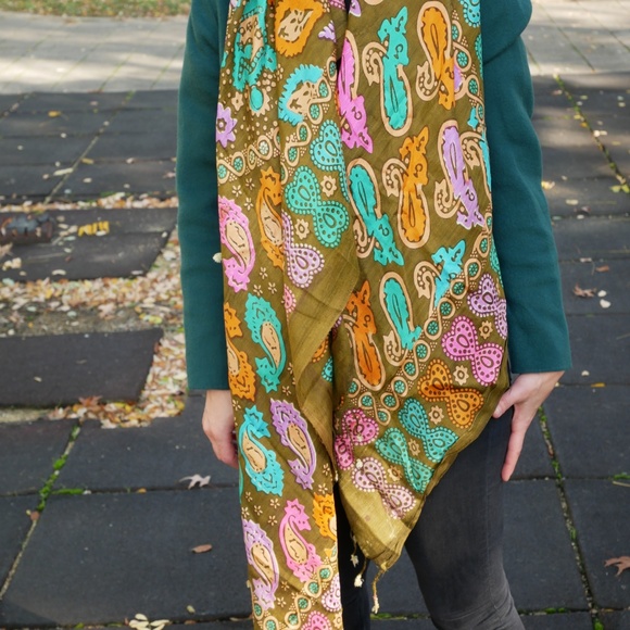 Handmade silk scarf - Picture 5 of 5